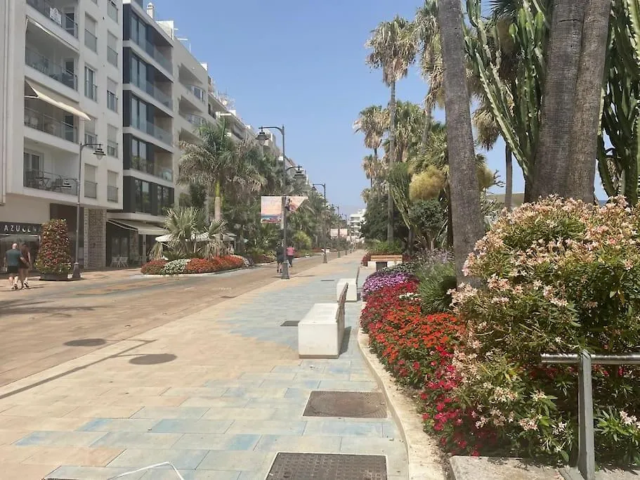Sunshine Serenity Coast Retreat Estepona Apartment
