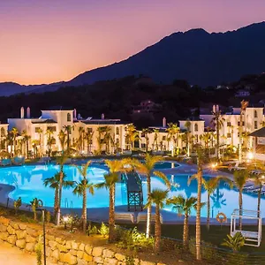2* Aparthotel Holiday Hills